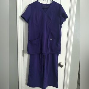 Grey's Anatomy by Barco Purple Scrub Set Spandex Stretch V-Neck